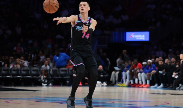 开云体育下载-热火迎战奇才 希罗&amp;韦尔&amp;维金斯&amp;鲍威尔缺席比赛