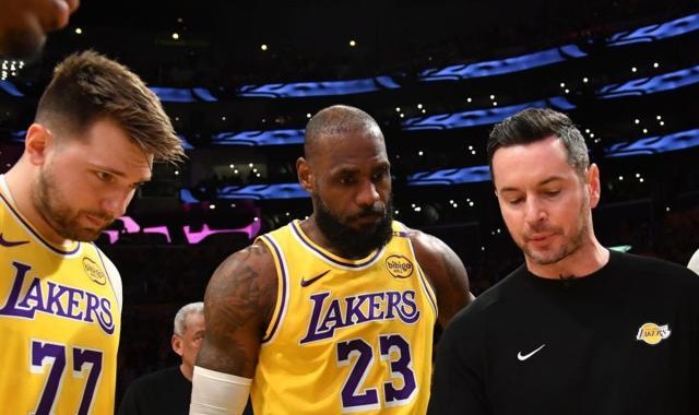 10胜1负防守第一！揭秘湖人变脸冲冠：东皇有两护法