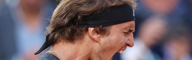 开云体育下载-兹维列夫成功阻击阿尔卡拉斯 半决赛再挑战纳达尔