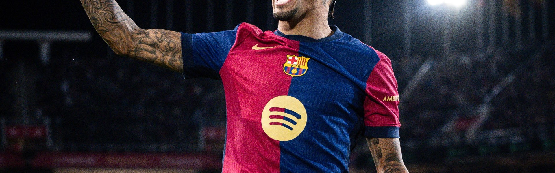 开云官网-160场63球！拉菲尼亚跻身巴萨队史进球榜前50，位列第48位