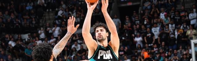 开云-阿夫迪亚生日夜砍三双！开拓者新王创神迹比肩詹皇