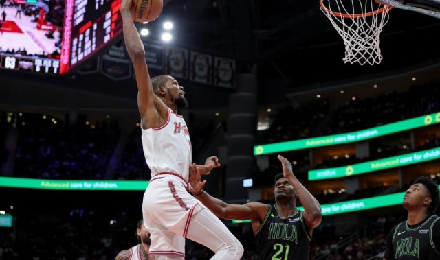 开云APP-杜兰特总得分升至历史第六小贾巴里32+8 火箭胜鹈鹕