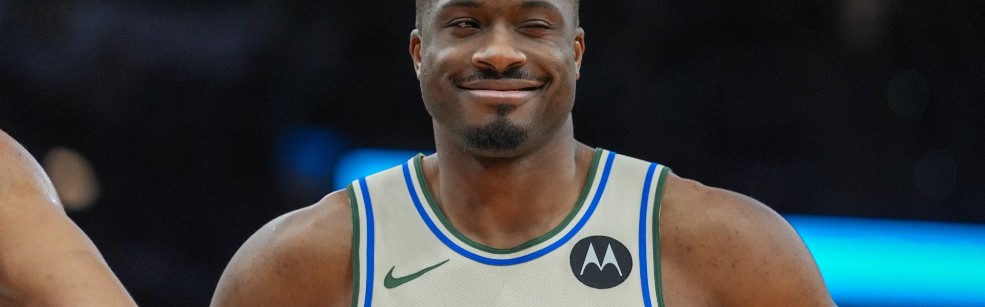 开云-咋投的？部分拿到球员投票的球员：字母哥哥6票 尼昂10票 布朗尼2