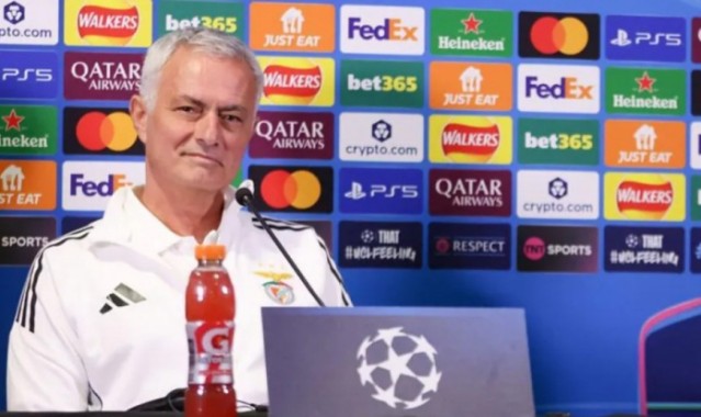 kaiyun-穆帅：阿韦洛亚是我皇马生涯最喜欢球员之一 阿隆索已证明了自己