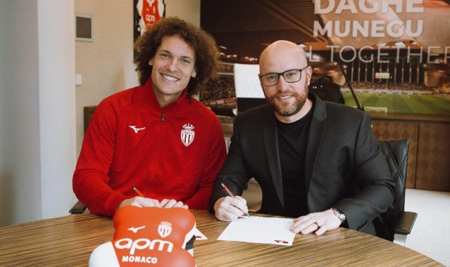 kaiyun-官方：摩纳哥租借莱斯特城中卫费斯，含选择买断条款