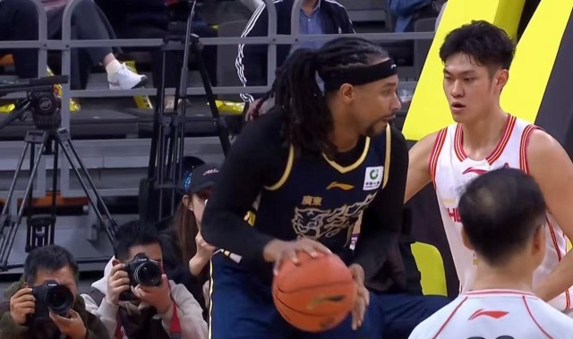 开云体育入口-最后的希望！广东队迎来补强大外援机会，2米13内线或被杜锋看中