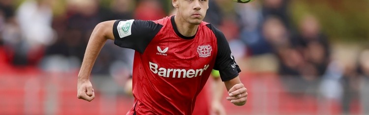 开云体育APP下载-佩杜拉：那不勒斯有意18岁波黑边锋阿拉伊贝戈维奇