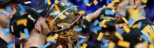 开云APP-最年轻雷霆登顶创历史 最耐心重建终结硕果