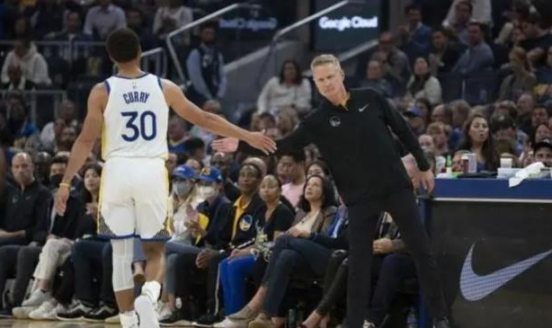 开云APP-爆冷不敌超级残阵灰熊！勇士赛季的丧钟已经敲响