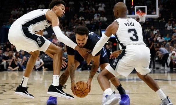 kaiyun-场内场外保罗都在发光发热，受益者不止文班一人